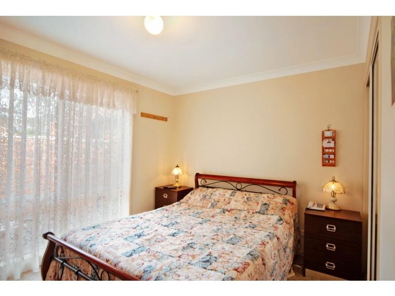 2/4 Harvey Place, North Nowra NSW 2541