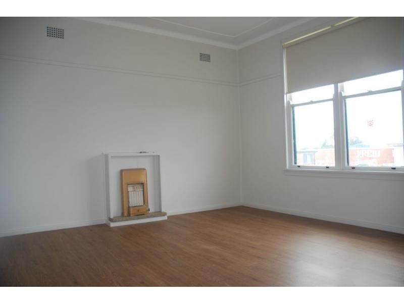 1 Burr Avenue, Nowra NSW 2541