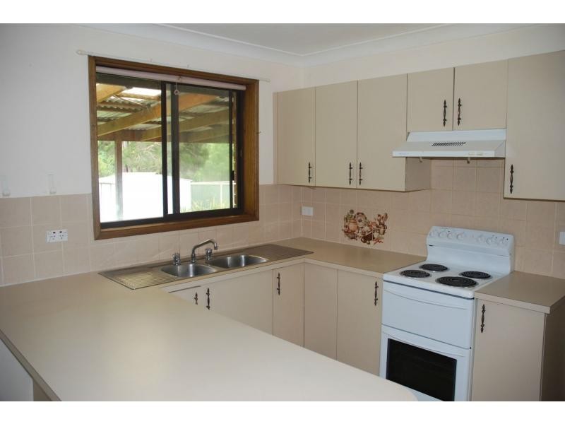 5 Calymea Street, Nowra Hill NSW 2540