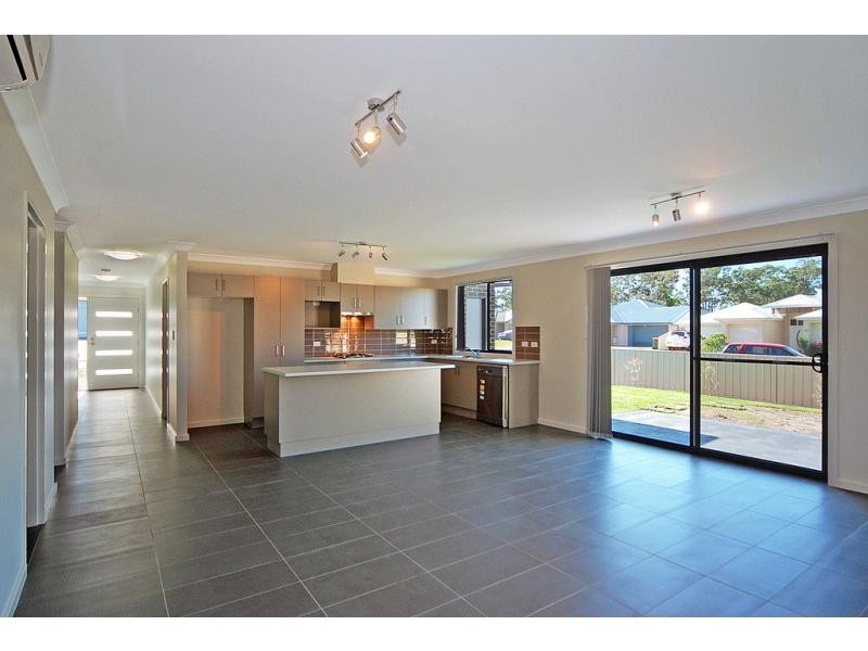 1a Mintbush Crescent, Worrigee NSW 2540