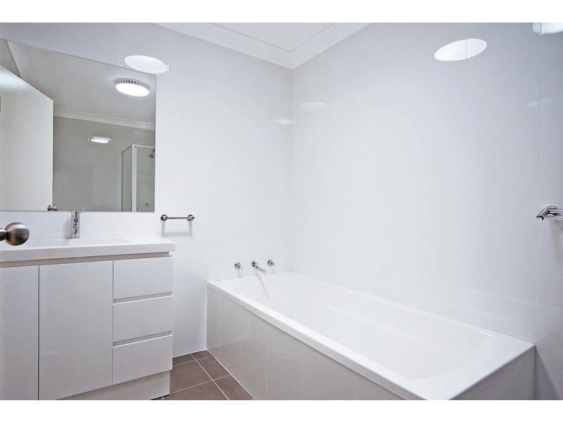 1a Mintbush Crescent, Worrigee NSW 2540