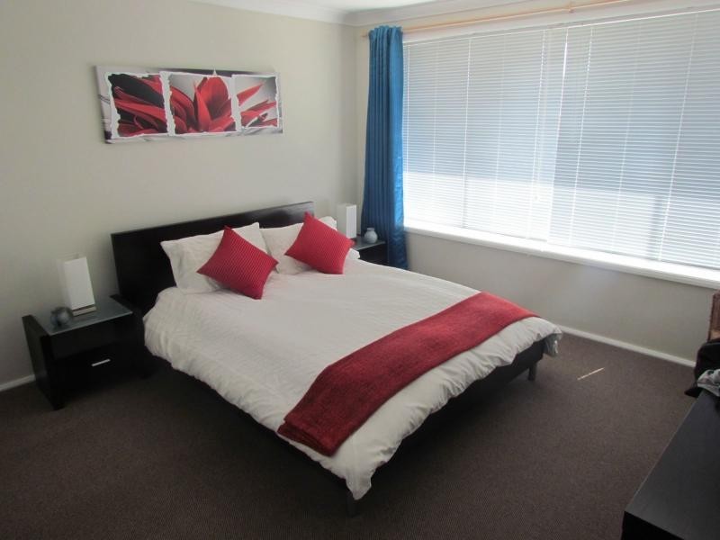 2 Davison Drive, Shoalhaven Heads NSW 2535
