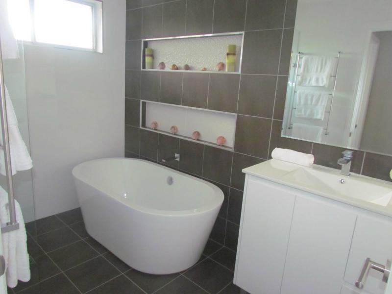 2 Davison Drive, Shoalhaven Heads NSW 2535