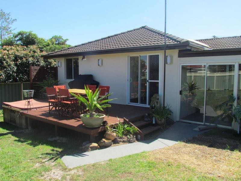 2 Davison Drive, Shoalhaven Heads NSW 2535