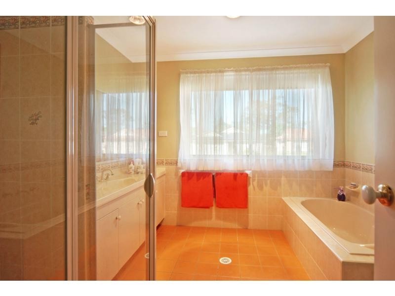 6 Junee Link, Nowra NSW 2541