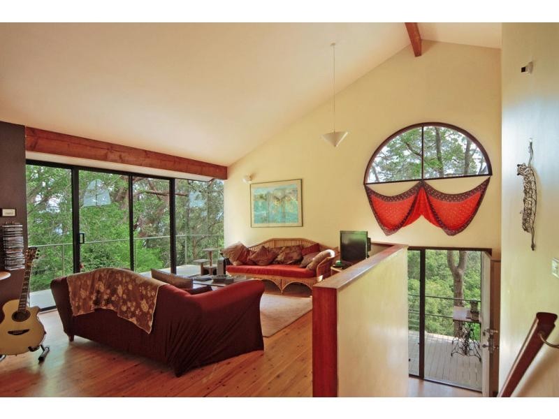 9 Cambewarra Lookout Road, Beaumont NSW 2577