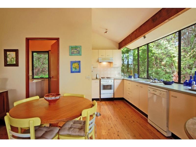 9 Cambewarra Lookout Road, Beaumont NSW 2577