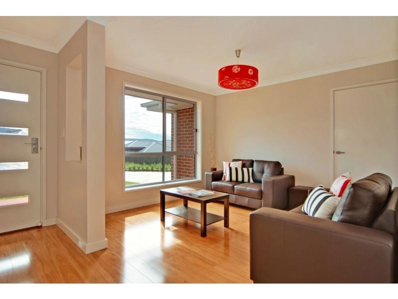 22 Banool Circuit, Bomaderry NSW 2541