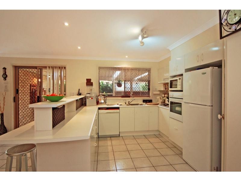 47 Burradoo Crescent, Nowra NSW 2541