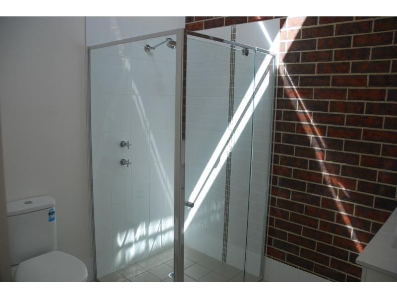 11-13/49 Brinawarr Street, Bomaderry NSW 2541