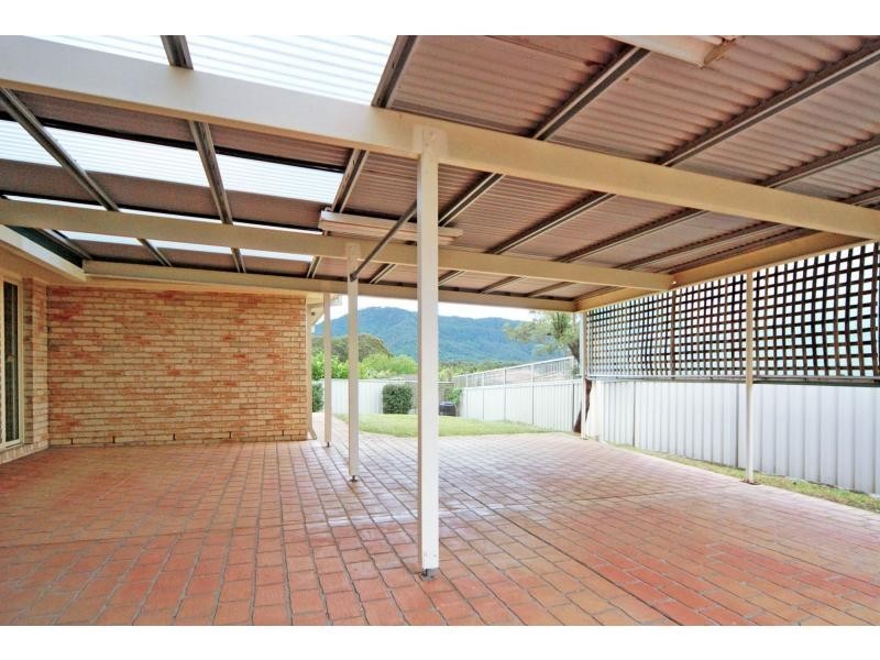 7 Hibiscus Place, Bomaderry NSW 2541