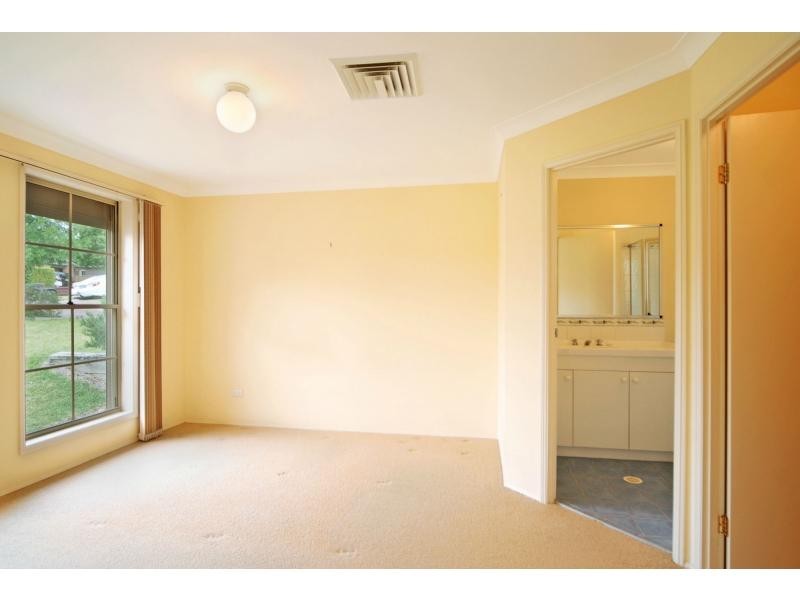 7 Hibiscus Place, Bomaderry NSW 2541