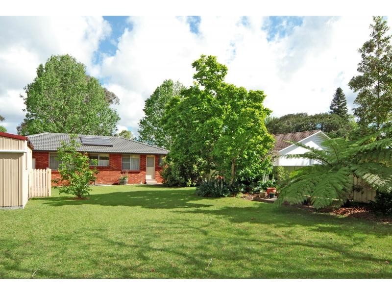 11 Lyrebird Drive, Nowra NSW 2541