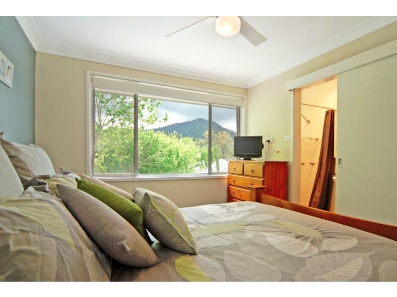 73 Main Road, Cambewarra NSW 2540