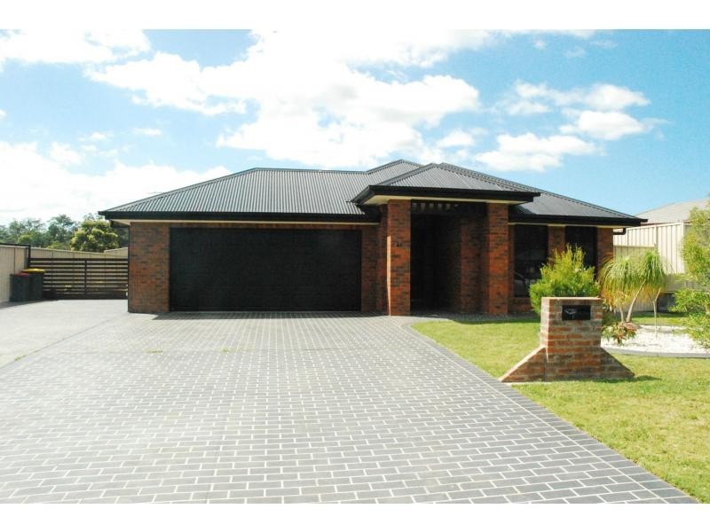 41 Firetail Street, South Nowra NSW 2541