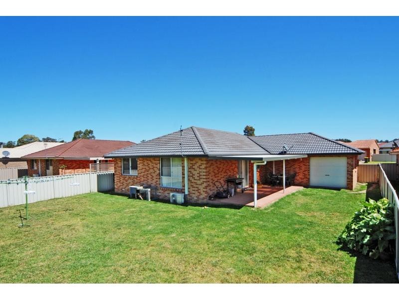 10 Hannah Place, Worrigee NSW 2540