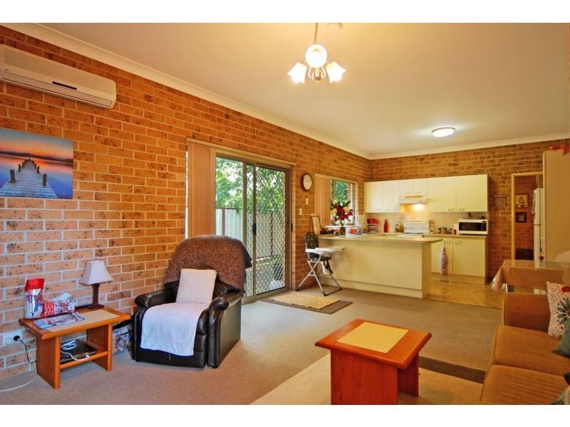 6/1 Carisbrooke Close, Bomaderry NSW 2541