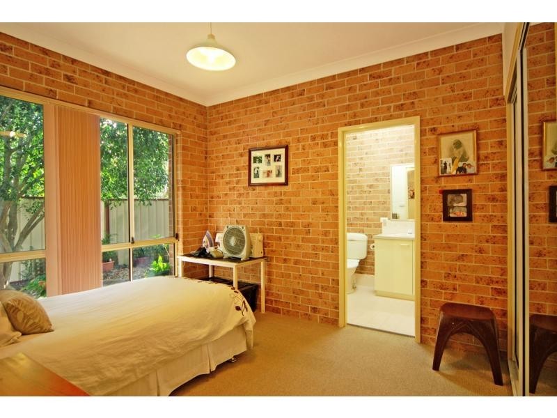 6/1 Carisbrooke Close, Bomaderry NSW 2541