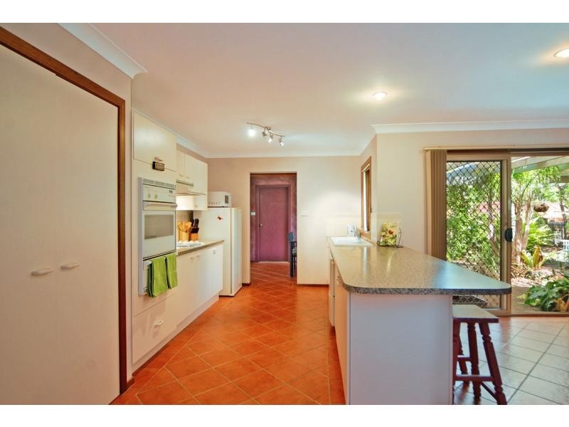 6 Uranna Avenue, North Nowra NSW 2541