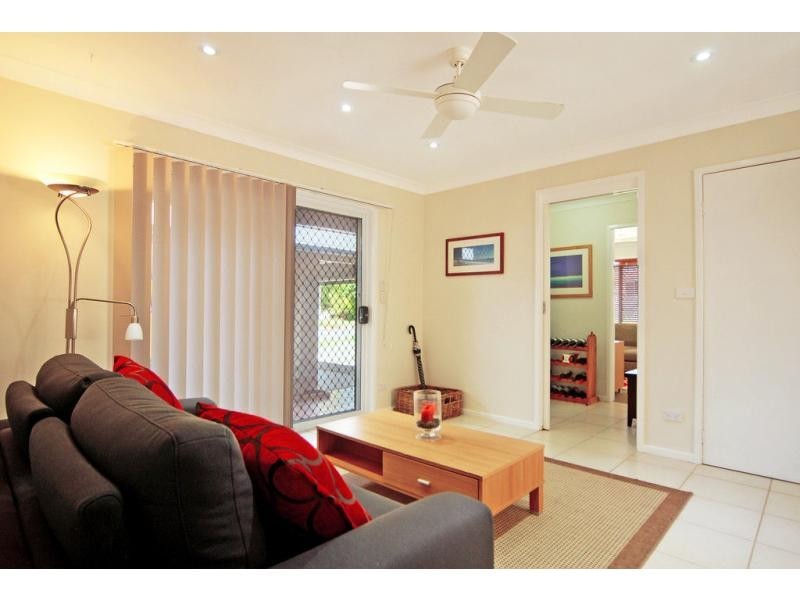 16 Gleneagle Parade, North Nowra NSW 2541