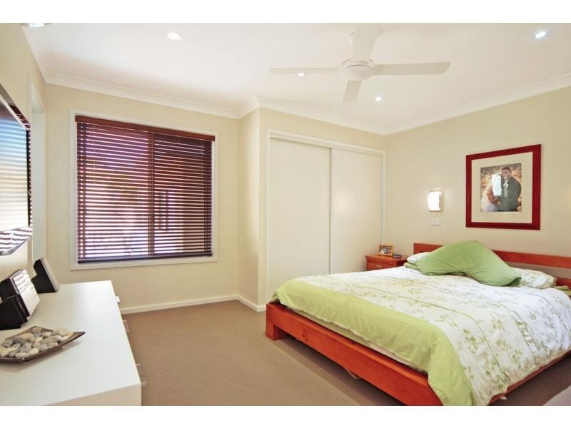 16 Gleneagle Parade, North Nowra NSW 2541