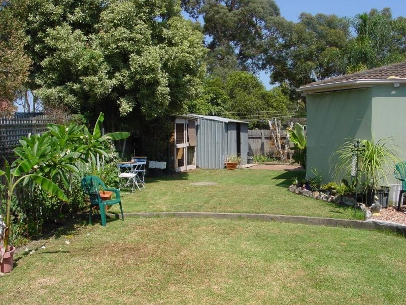 13 Yalwal Road, West Nowra NSW 2541