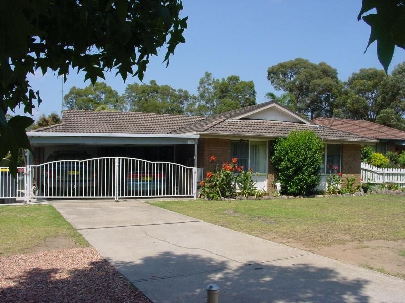 13 Yalwal Road, West Nowra NSW 2541