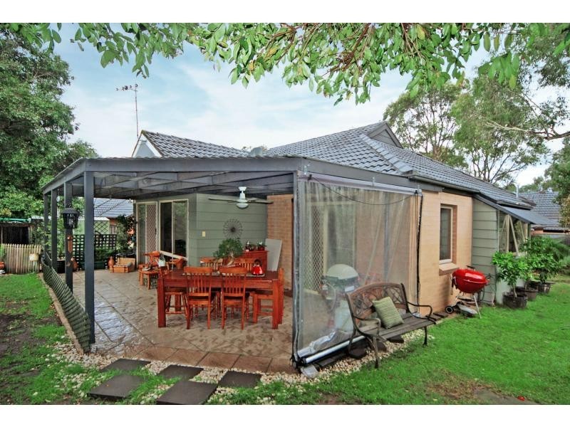 2/33 Lynburn Avenue, Bomaderry NSW 2541