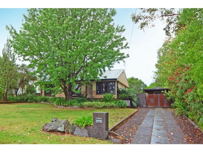 12 Hale Avenue, Nowra NSW 2541