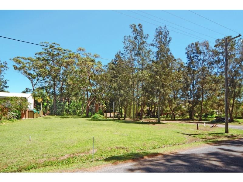 21 Fairview Crescent, Sussex Inlet NSW 2540