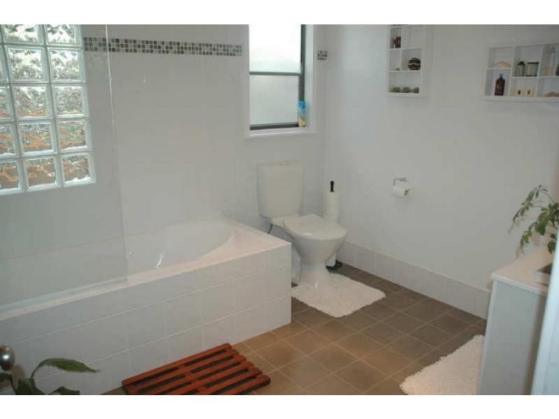 3 Quiberon Street, Nowra NSW 2541