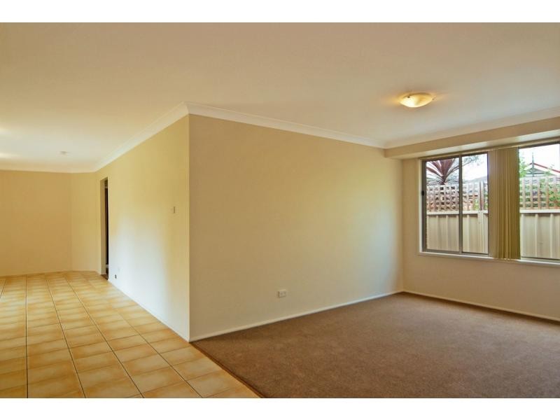 14 St James Crescent, Worrigee NSW 2540