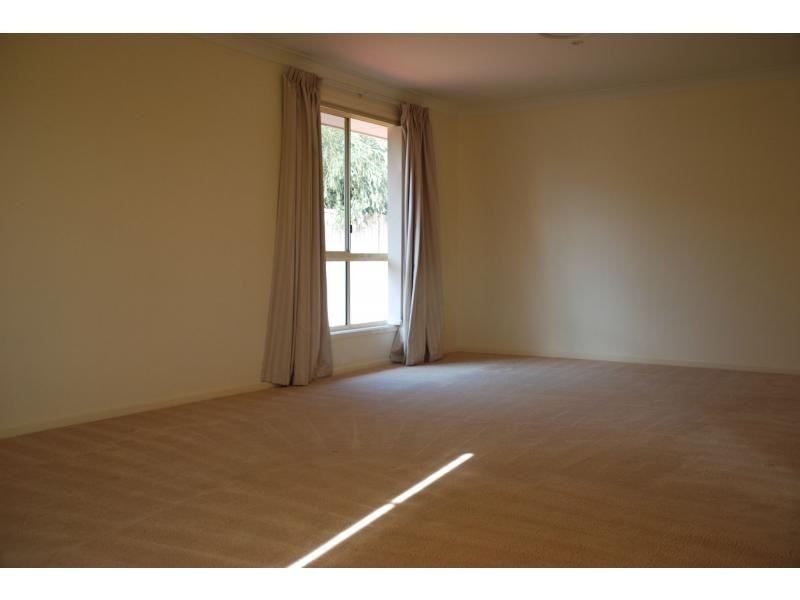 101 Sophia Road, Worrigee NSW 2540