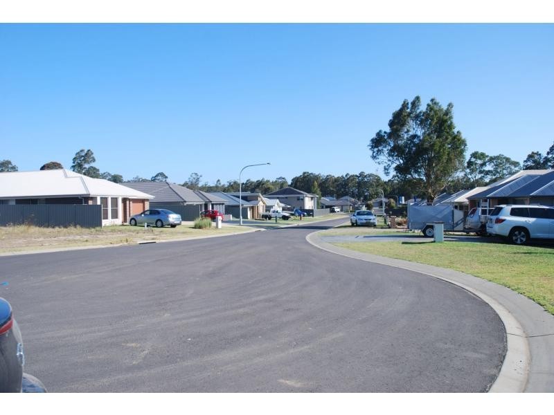 L209 Cornwall Close, South Nowra NSW 2541