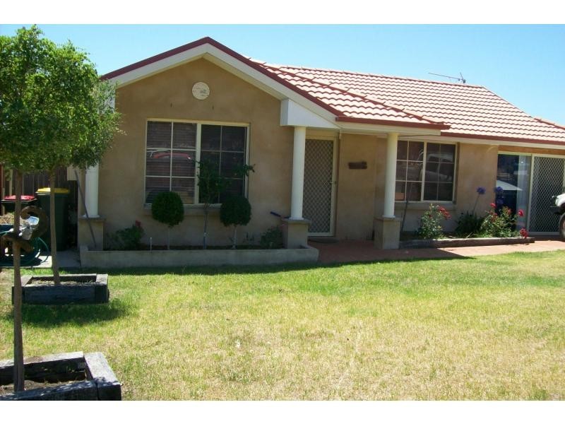 9 Hesperus Close, Nowra NSW 2541