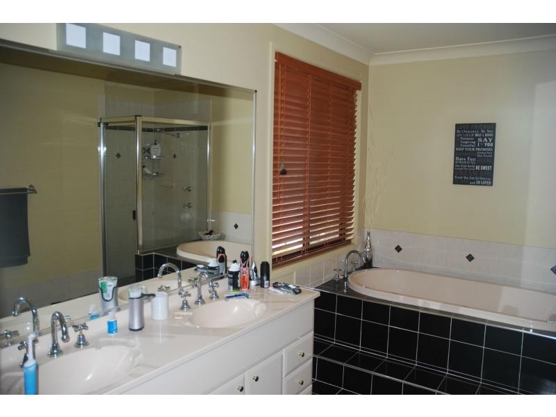 21 Royal Street, Worrigee NSW 2540