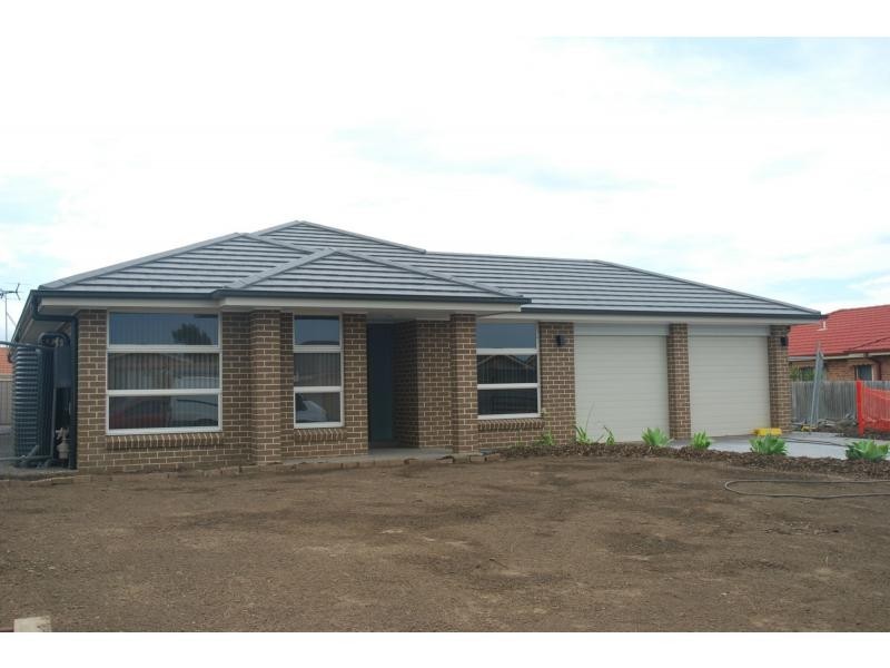 13 Guinea Flower Crescent, Worrigee NSW 2540