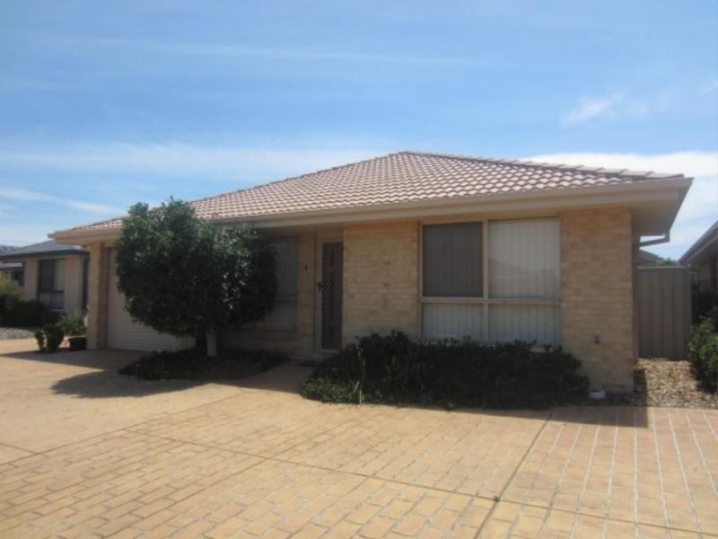 4/35 Sophia Road, Worrigee NSW 2540