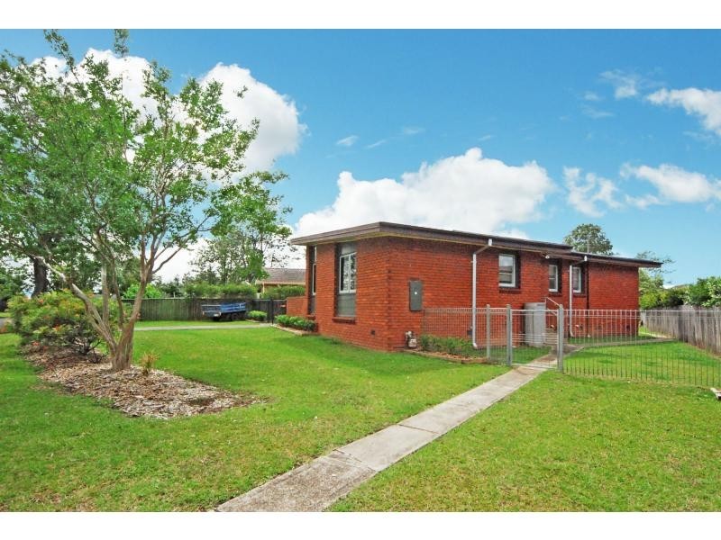 1 Wondalga Crescent, Nowra NSW 2541