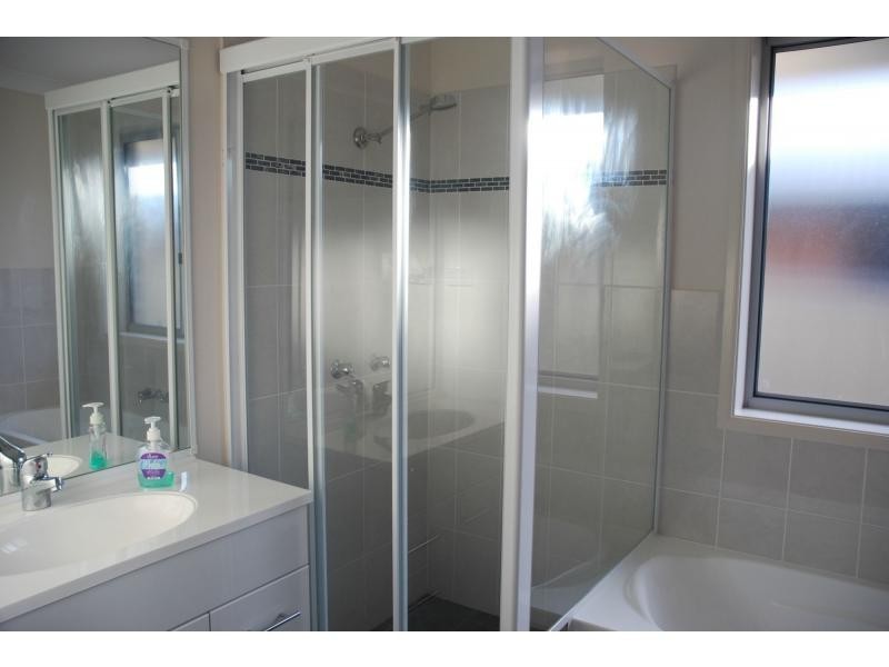 10 Denbigh Place, South Nowra NSW 2541