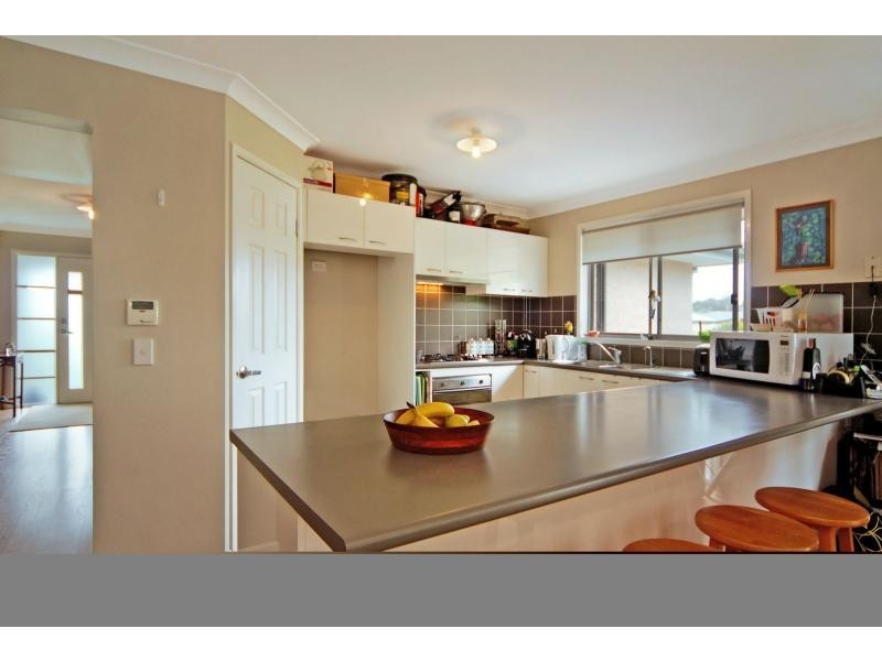 42 Lacebark Grove, Worrigee NSW 2540