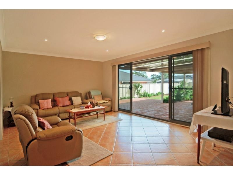 20 Mountain Ash Place, Worrigee NSW 2540
