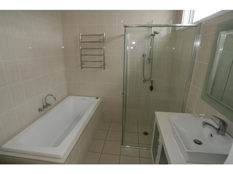 12 Karowa Street, Bomaderry NSW 2541