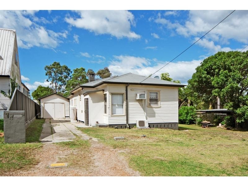 14 Tallyang Street, Bomaderry NSW 2541