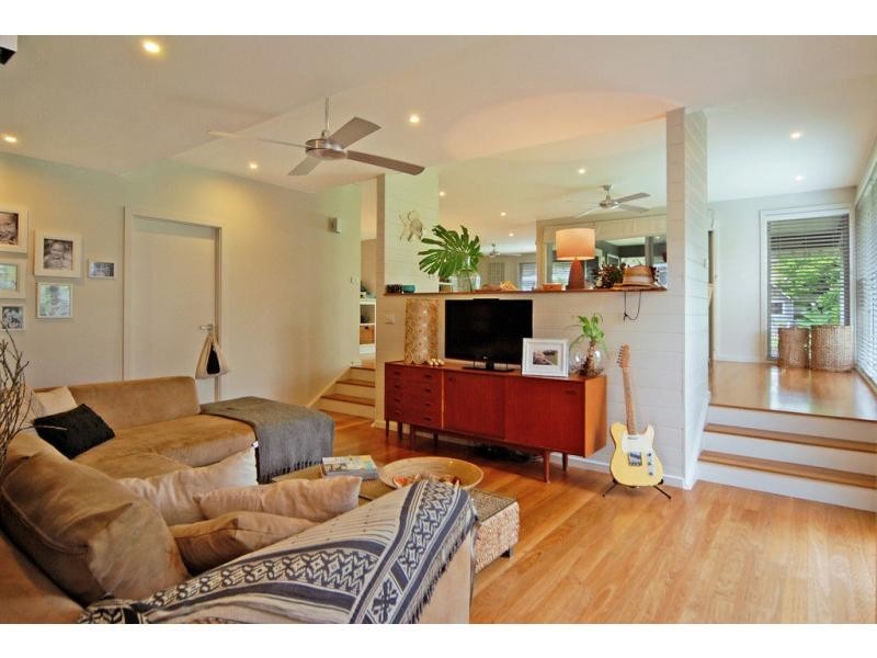 68 Emerald Drive, Meroo Meadow NSW 2540