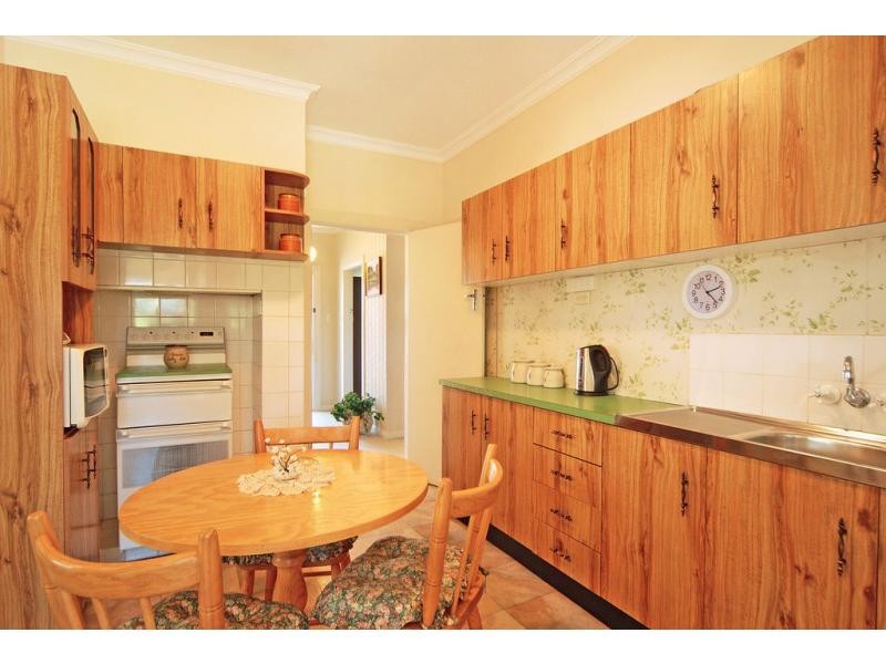 33 Illaroo Road, North Nowra NSW 2541