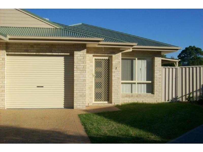 2/125 Meroo Road, Bomaderry NSW 2541