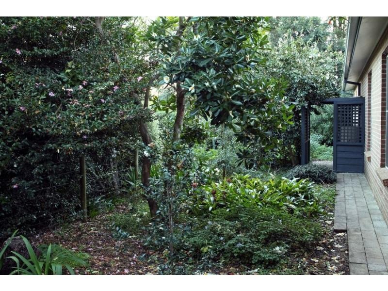 4 Lochaven Drive, Bangalee NSW 2541