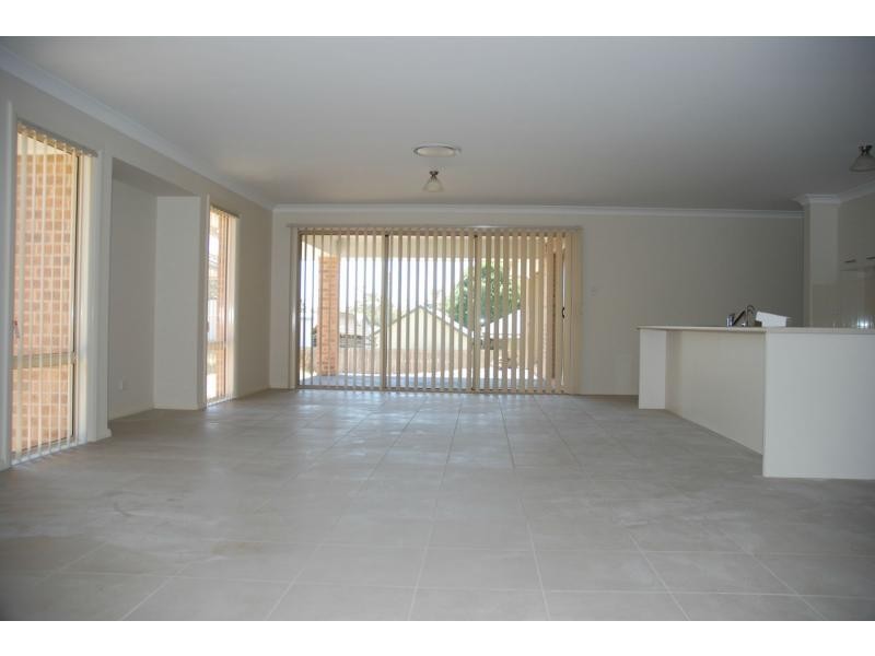 3 Christiana Close, West Nowra NSW 2541