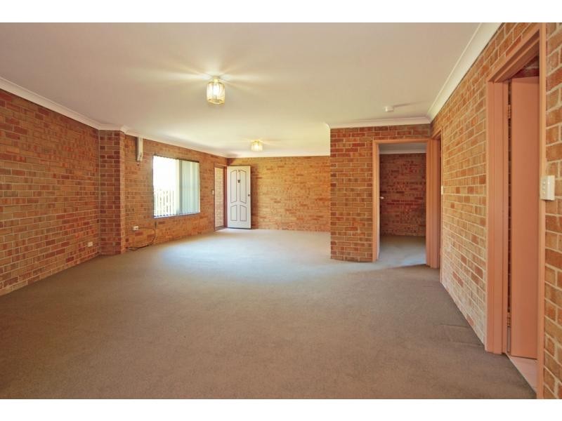 3/42 Lyndhurst Drive, Bomaderry NSW 2541